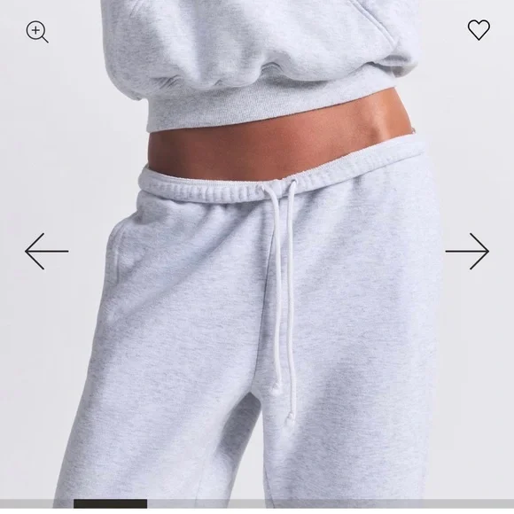 SKIMS Classic Jogger in Gray - Picture 5 of 7